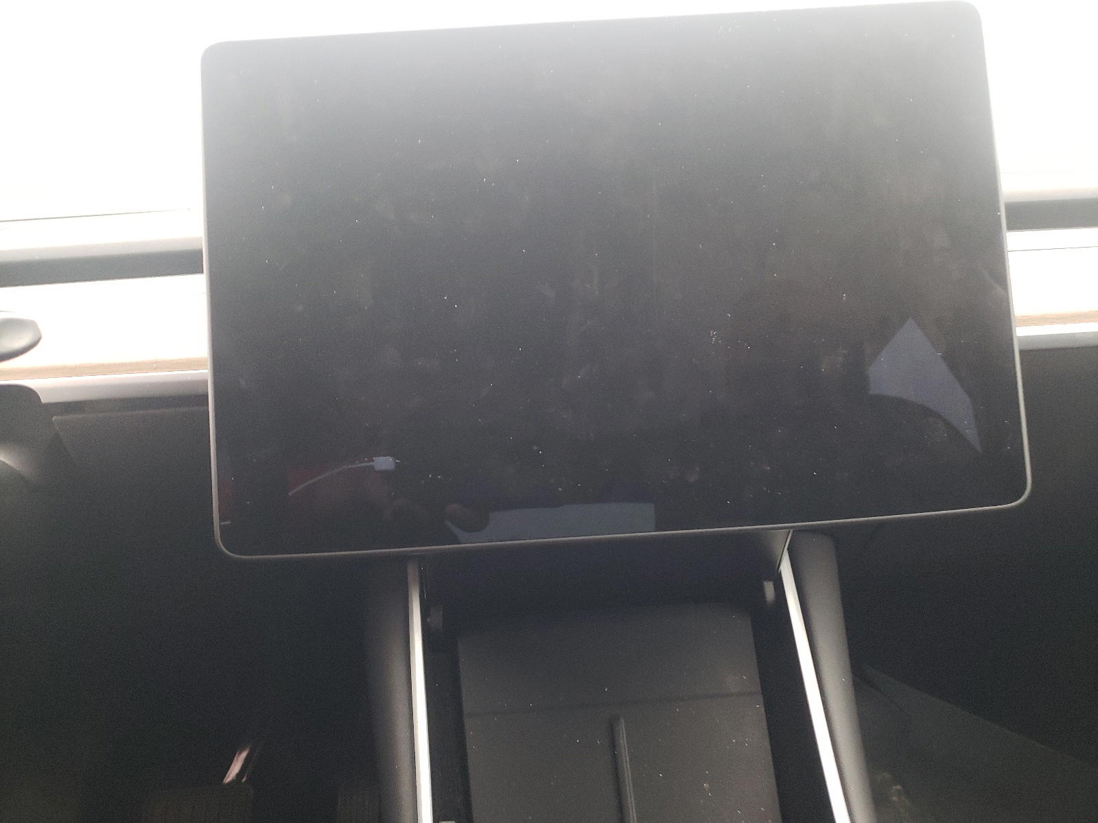 Photo 8 from auction – 2020 TESLA MODEL Y with VIN 5YJYGDEE7LF008967