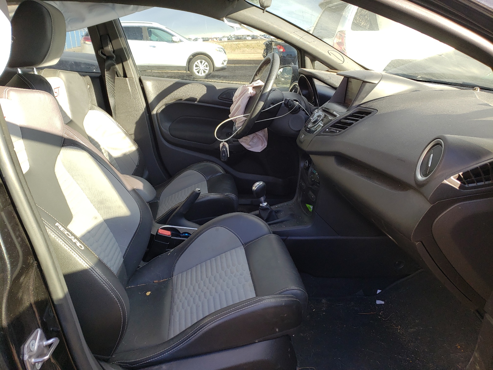 Photo 5 from auction – 2015 FORD FIESTA ST with VIN 3FADP4GX2FM168936