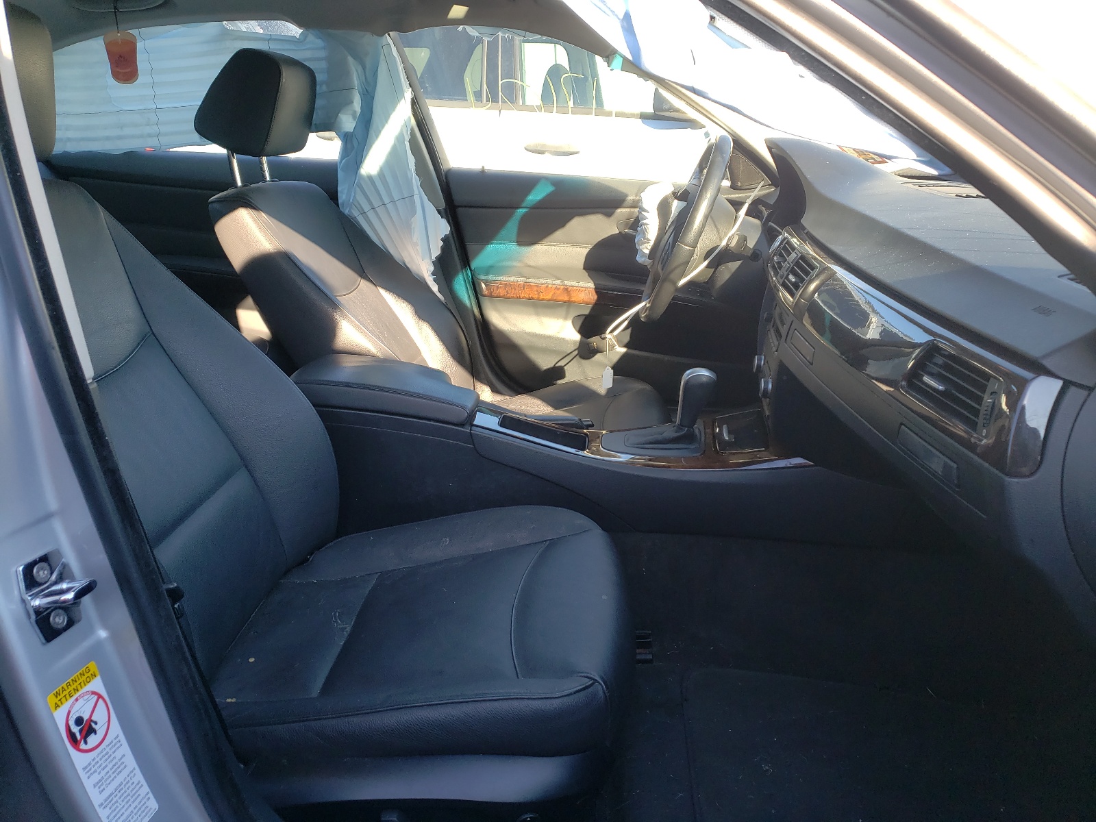 Photo 5 from auction – 2007 BMW 328 XI with VIN WBAVC93557KX54726
