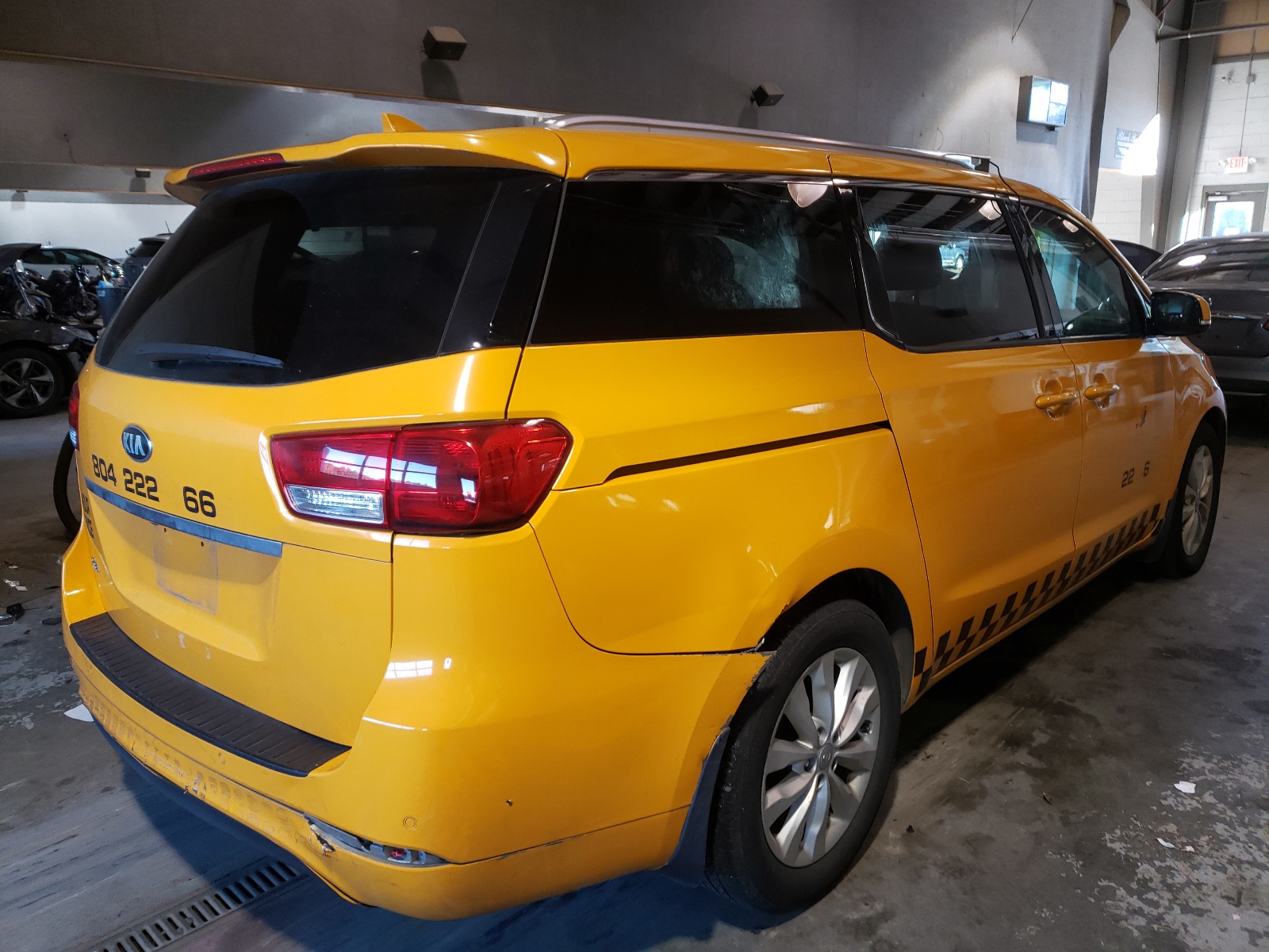 Photo 4 from auction – 2016 KIA SEDONA EX with VIN KNDMC5C16G6159221