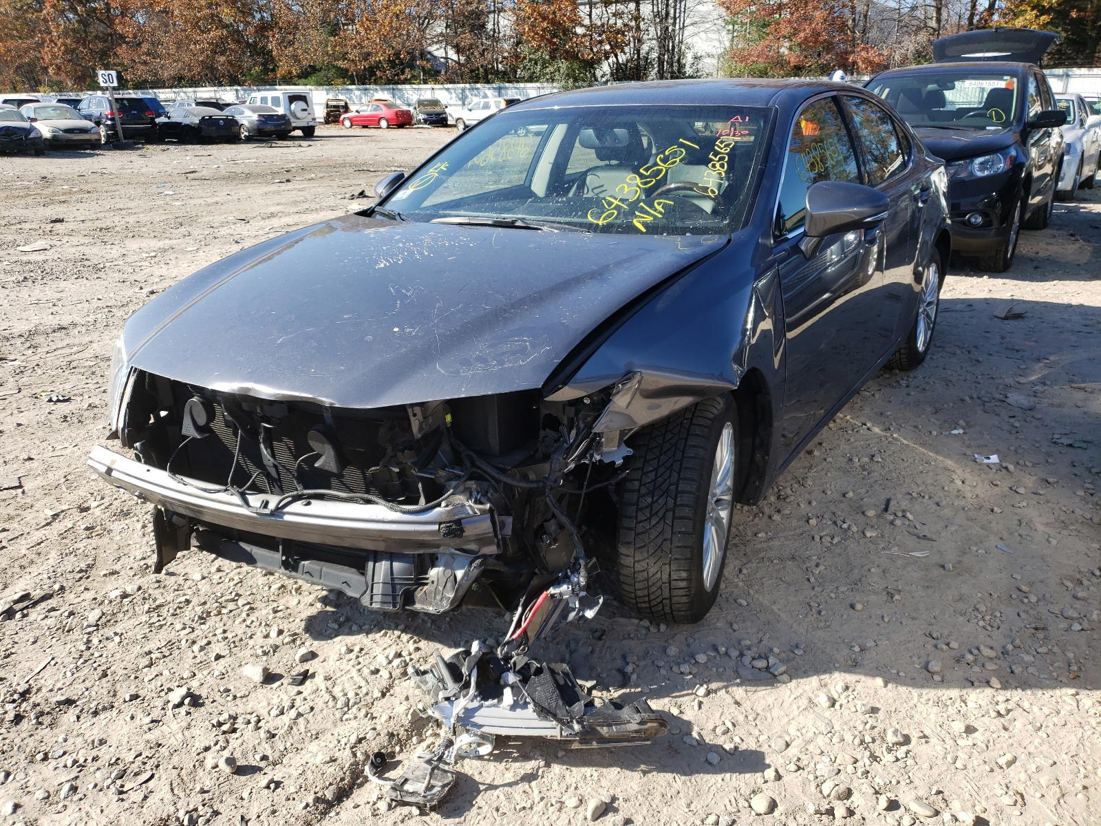 Photo 2 from auction – 2013 LEXUS ES 350 with VIN JTHBK1GG2D2049768