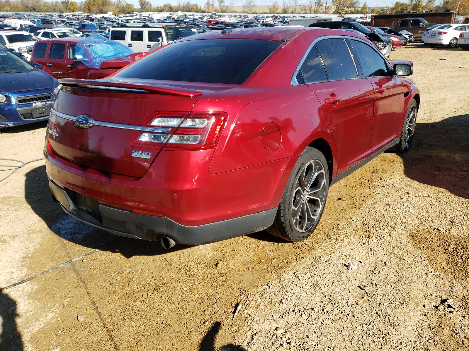Zdjęcie 4 z aukcji – 2015 FORD TAURUS SHO z VIN 1FAHP2KT7FG128579