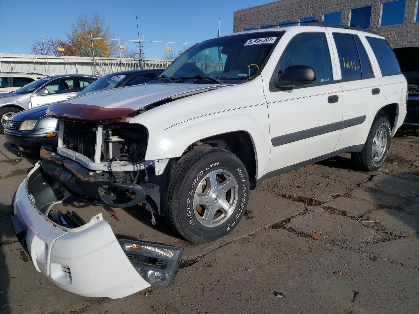 Photo 2 from auction – 2005 CHEVROLET TRAILBLAZE with VIN 1GNDT13S952303602