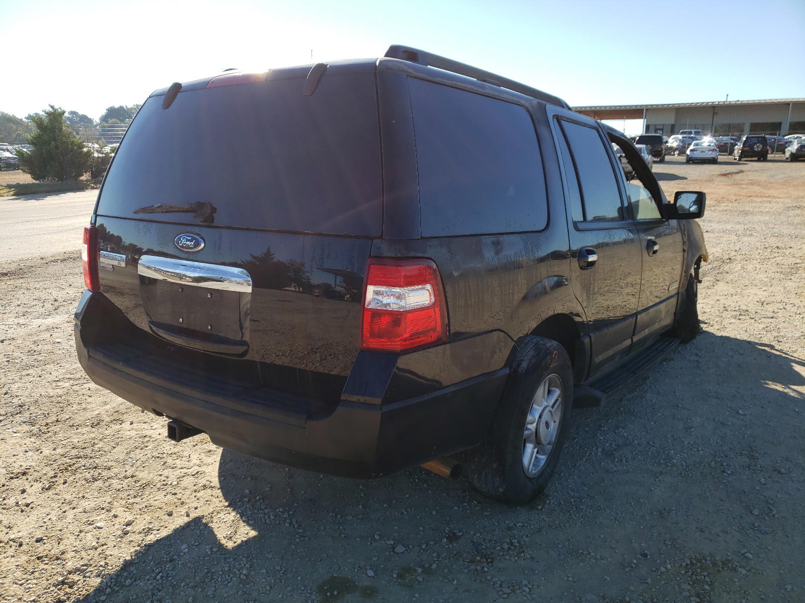 Photo 4 from auction – 2007 FORD EXPEDITION with VIN 1FMFU165X7LA65031