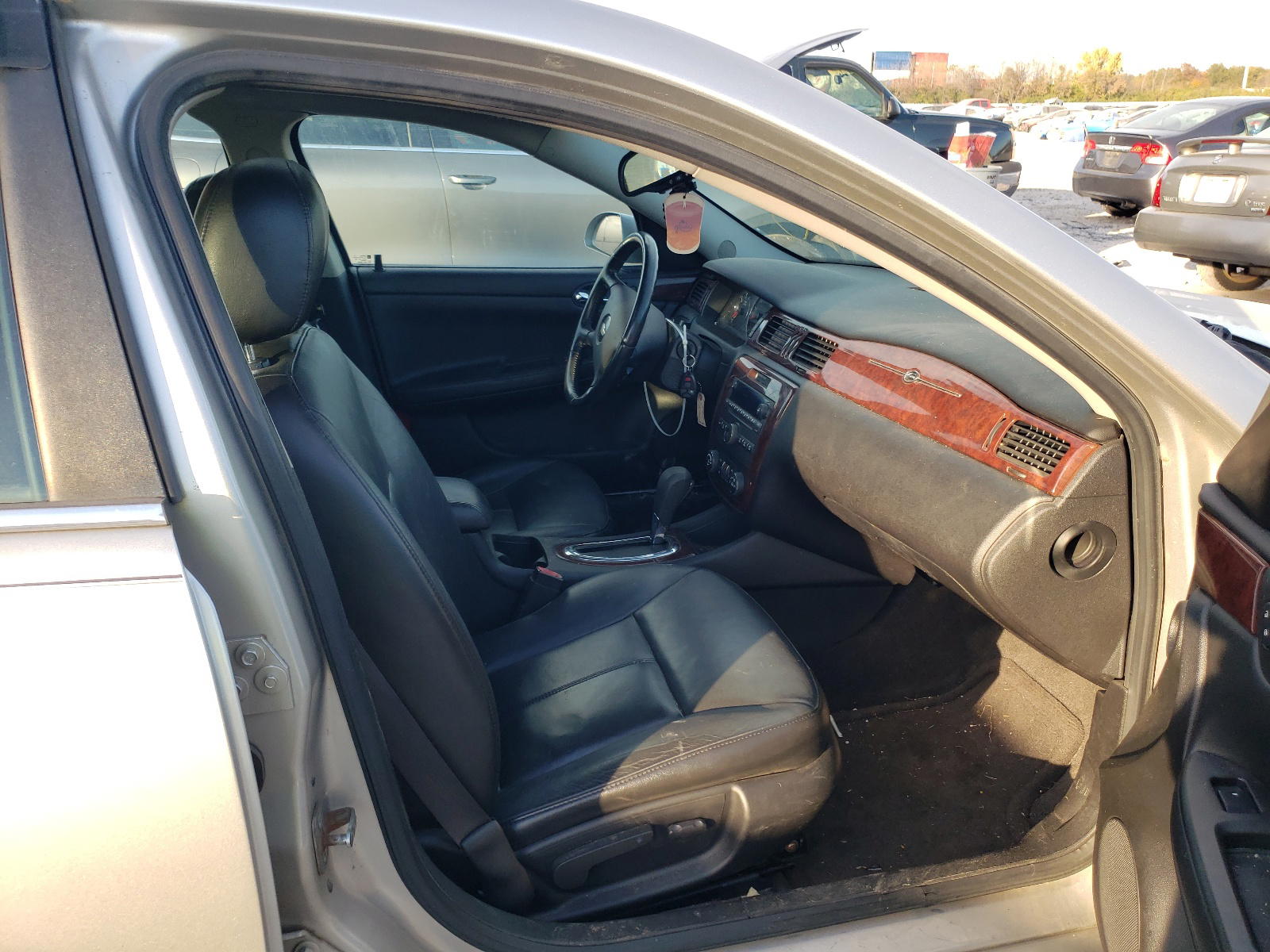 Photo 5 from auction – 2008 CHEVROLET IMPALA LT with VIN 2G1WT58K281295101