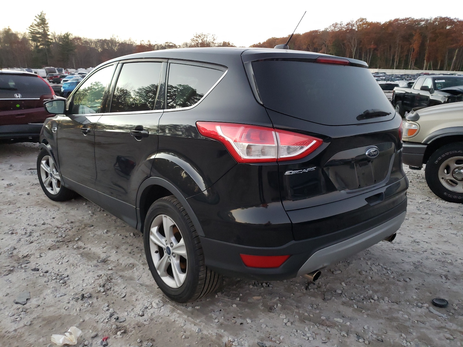 Photo 3 from auction – 2016 FORD ESCAPE SE with VIN 1FMCU9G93GUA14855