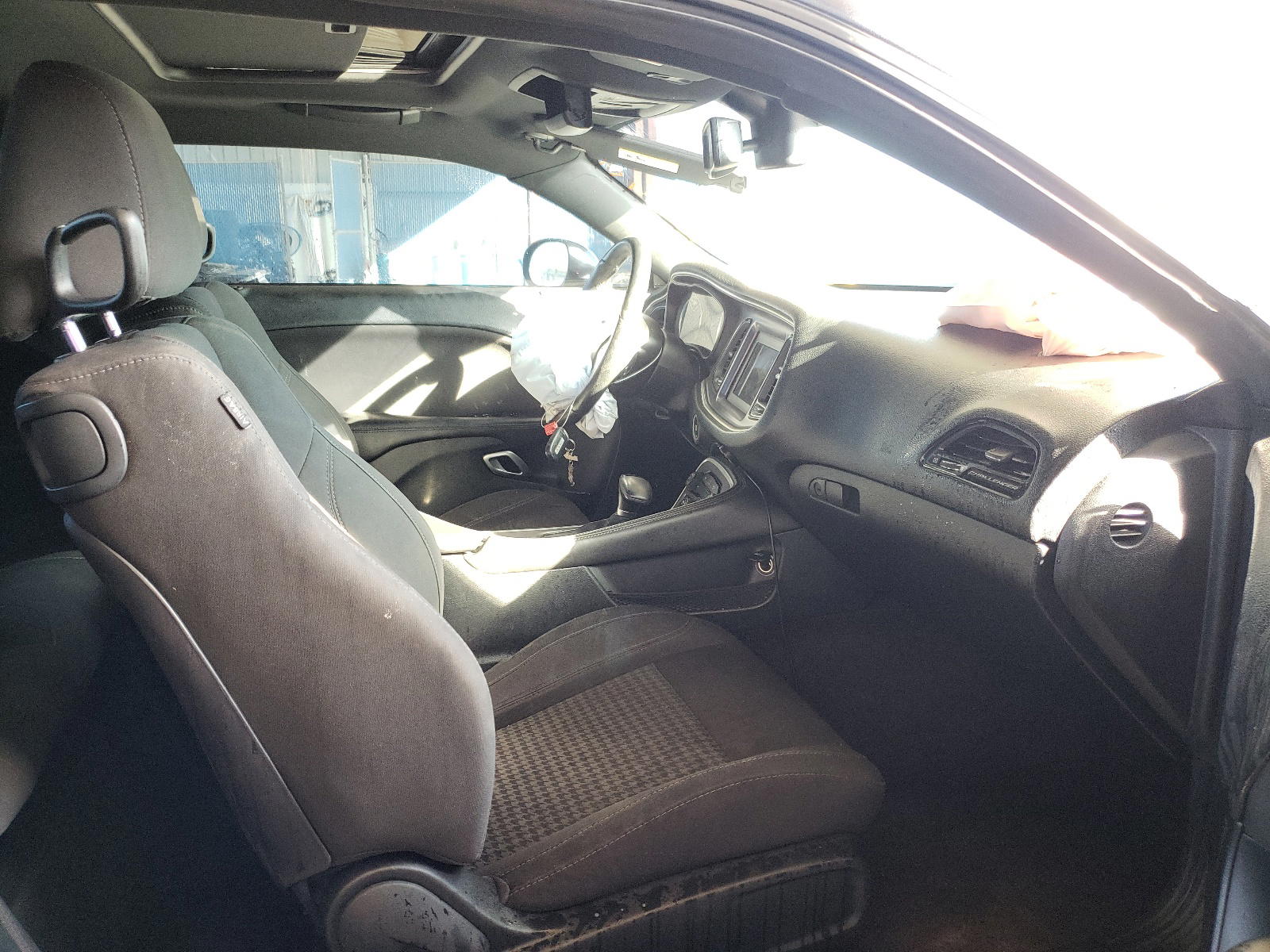 Photo 5 from auction – 2018 DODGE CHALLENGER with VIN 2C3CDZBT8JH259494
