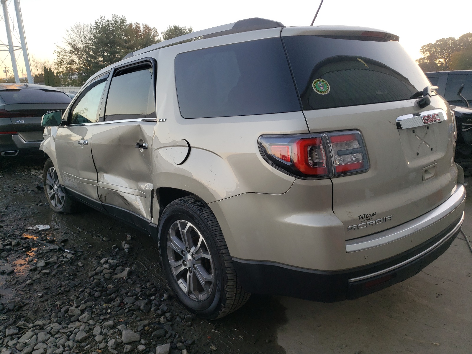 Photo 3 from auction – 2014 GMC ACADIA SLT with VIN 1GKKRRKD3EJ233007