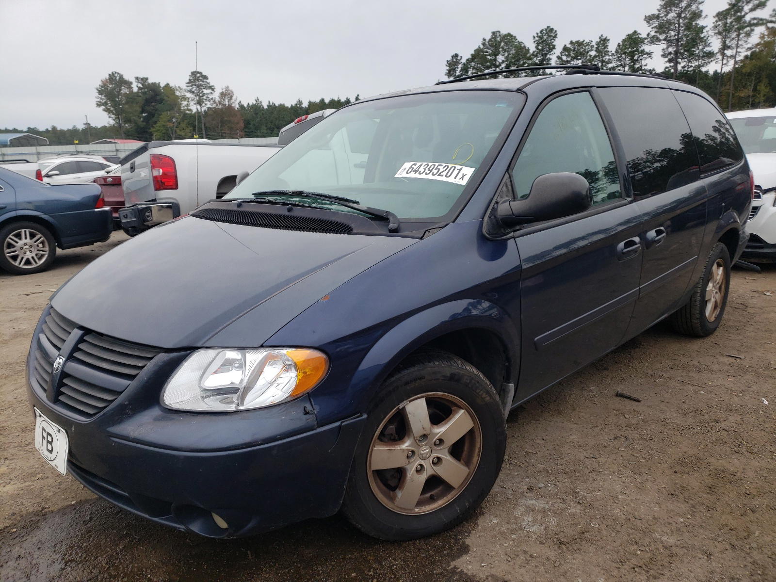 Photo 2 from auction – 2007 DODGE GRAND CARA with VIN 2D4GP44L87R216302