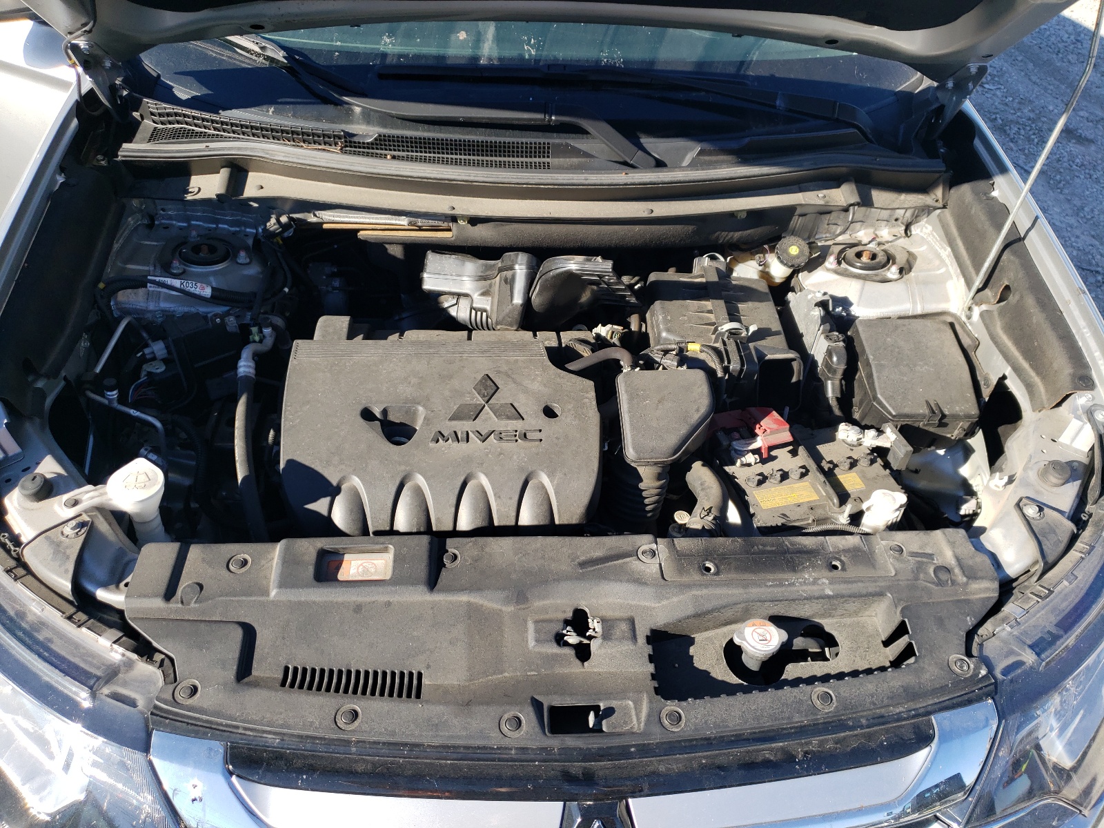 Photo 7 from auction – 2018 MITSUBISHI OUTLANDER with VIN JA4AZ3A39JZ058152