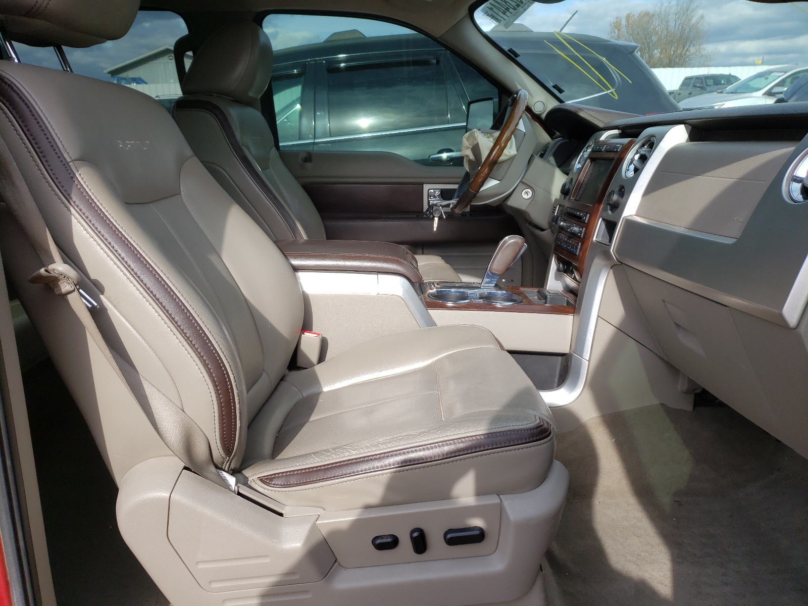 Photo 5 from auction – 2010 FORD F150 SUPER with VIN 1FTFW1EV9AFB49153