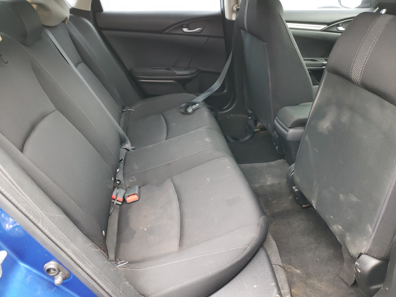 Photo 6 from auction – 2016 HONDA CIVIC LX with VIN 19XFC2F53GE014251