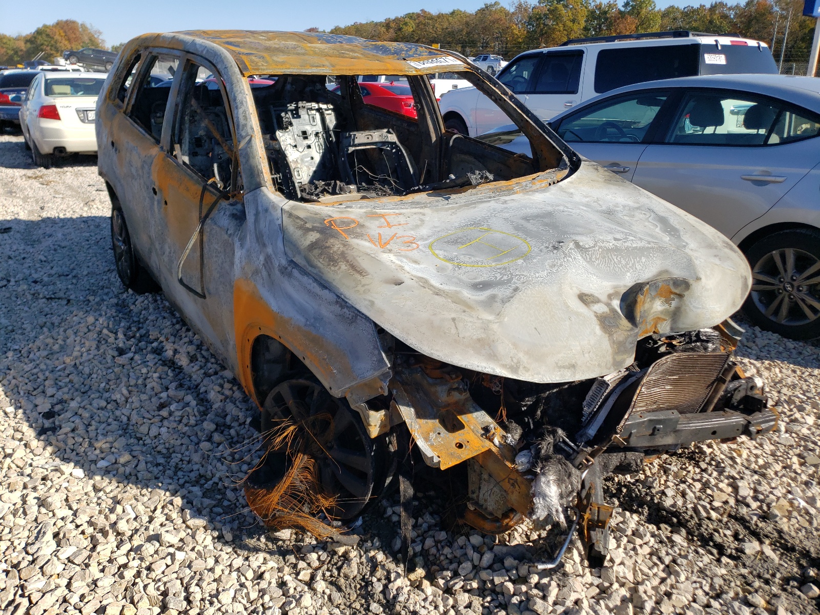 KIA SORENTO EX 2011 with VIN 5XYKU4A2XBG022248 - Photo from auction