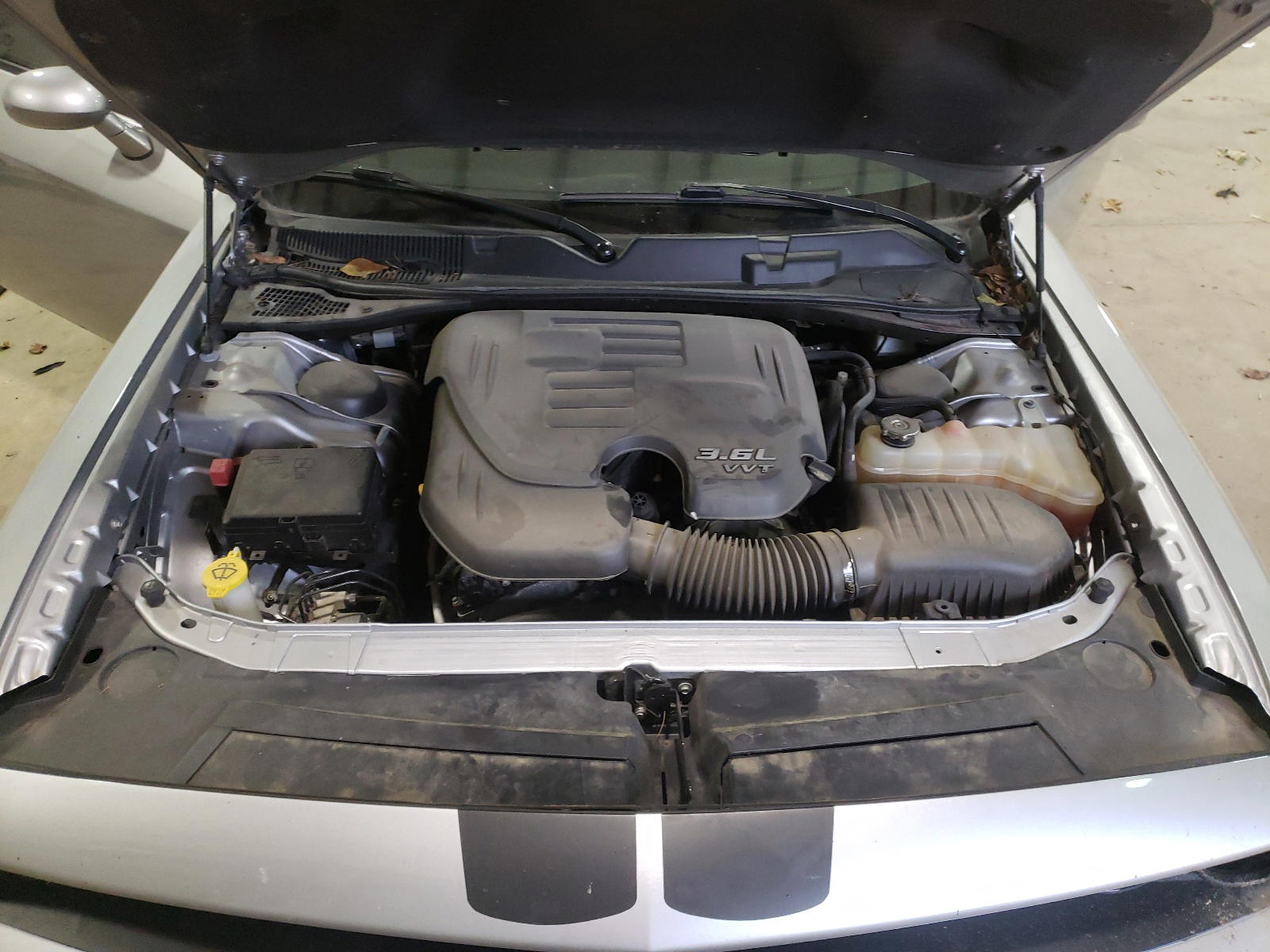 Photo 7 from auction – 2016 DODGE CHALLENGER with VIN 2C3CDZAG5GH337873