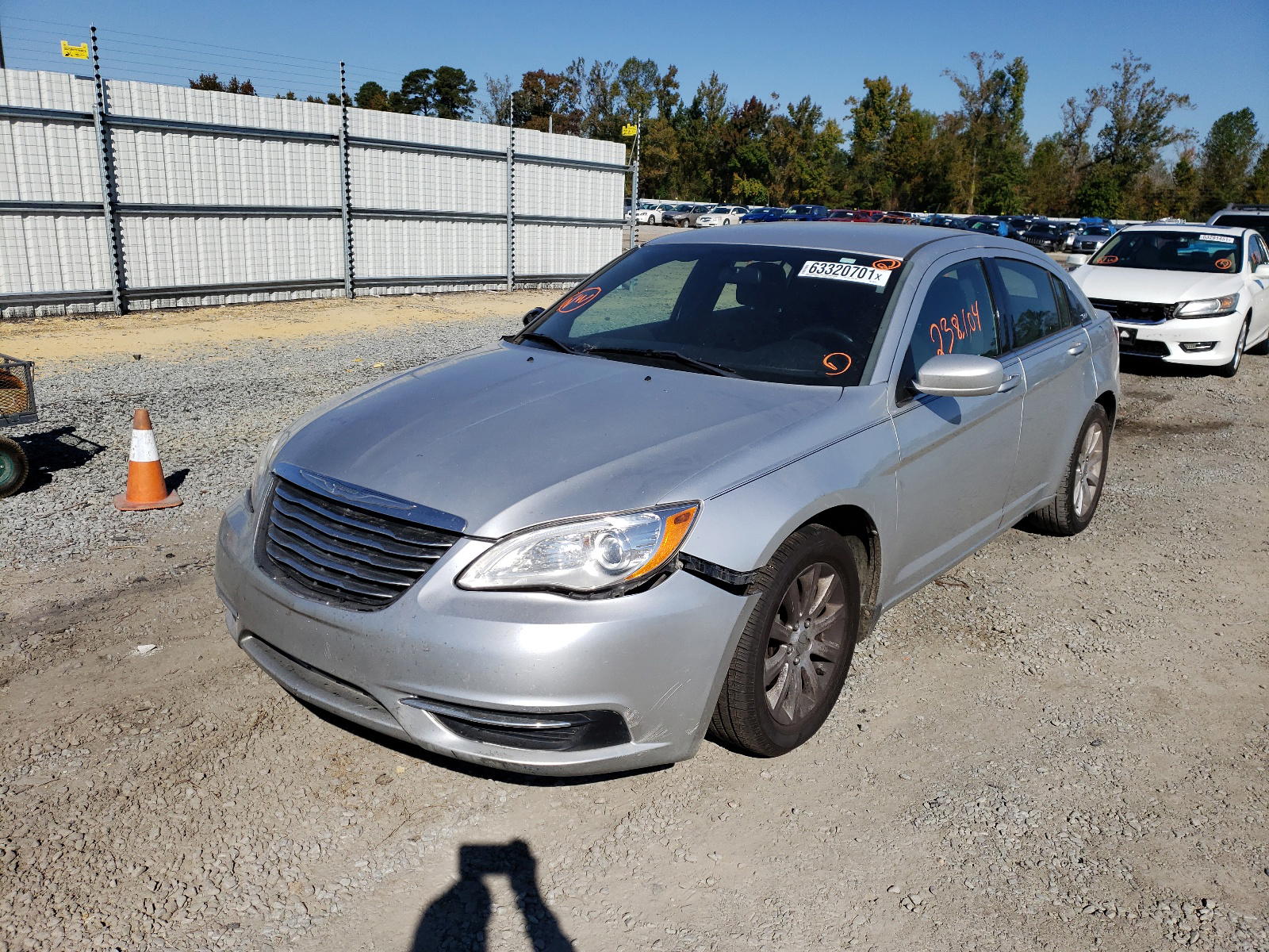 Photo 2 from auction – 2012 CHRYSLER 200 TOURIN with VIN 1C3CCBBB7CN302217