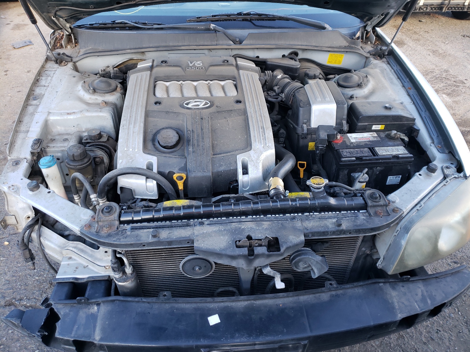 Photo 7 from auction – 2002 HYUNDAI XG 350 with VIN KMHFU45EX2A230485