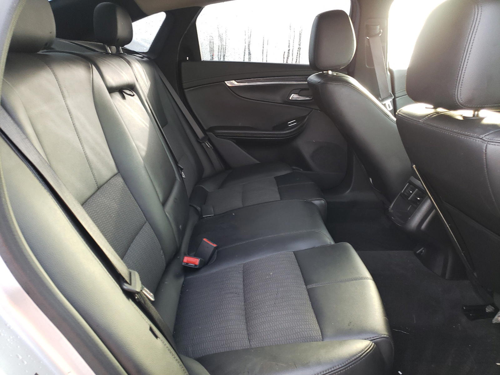 Photo 6 from auction – 2016 CHEVROLET IMPALA LT with VIN 2G1105SA3G9160289