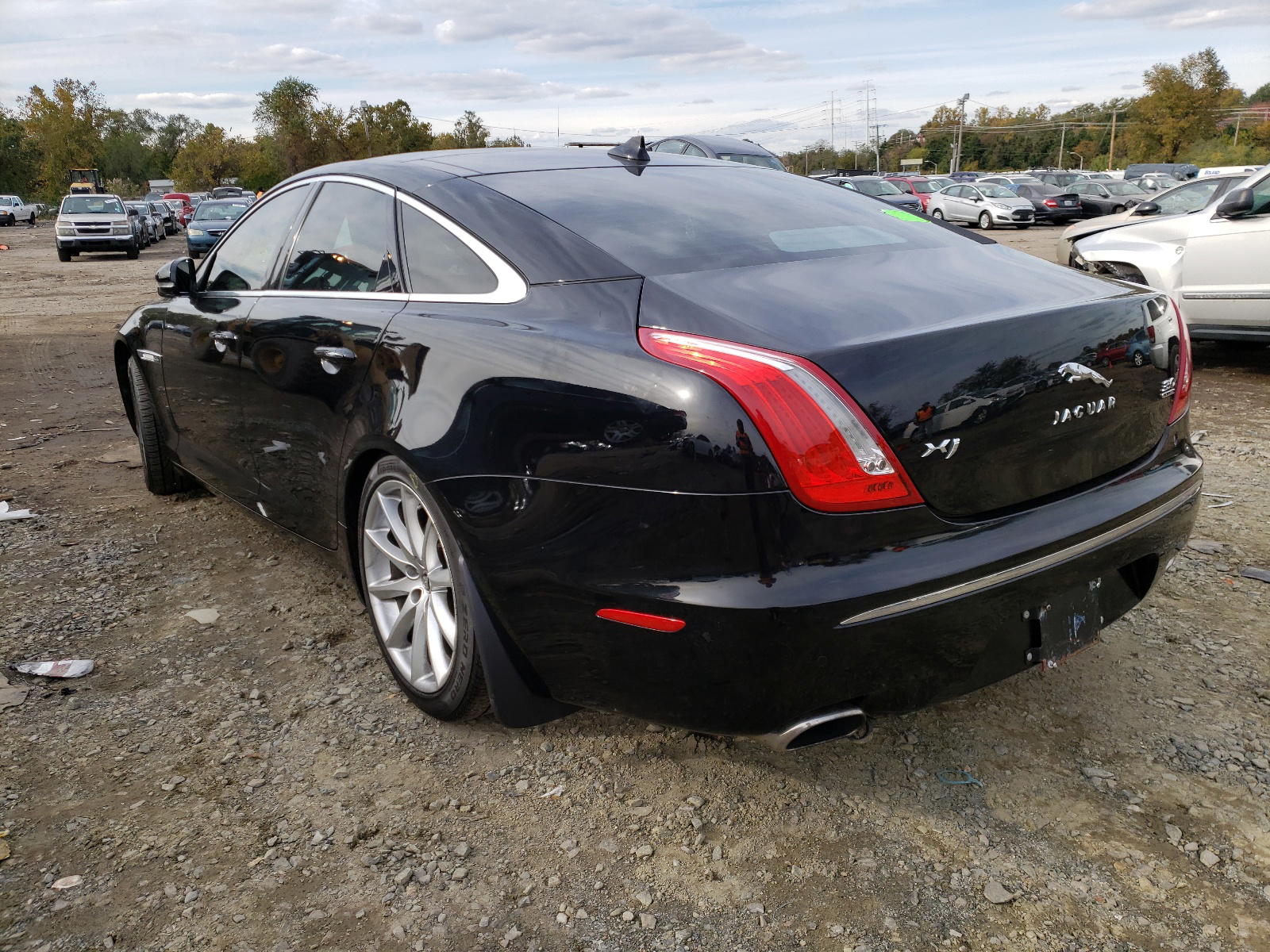 Photo 3 from auction – 2013 JAGUAR XJ with VIN SAJWJ1CDXD8V49547