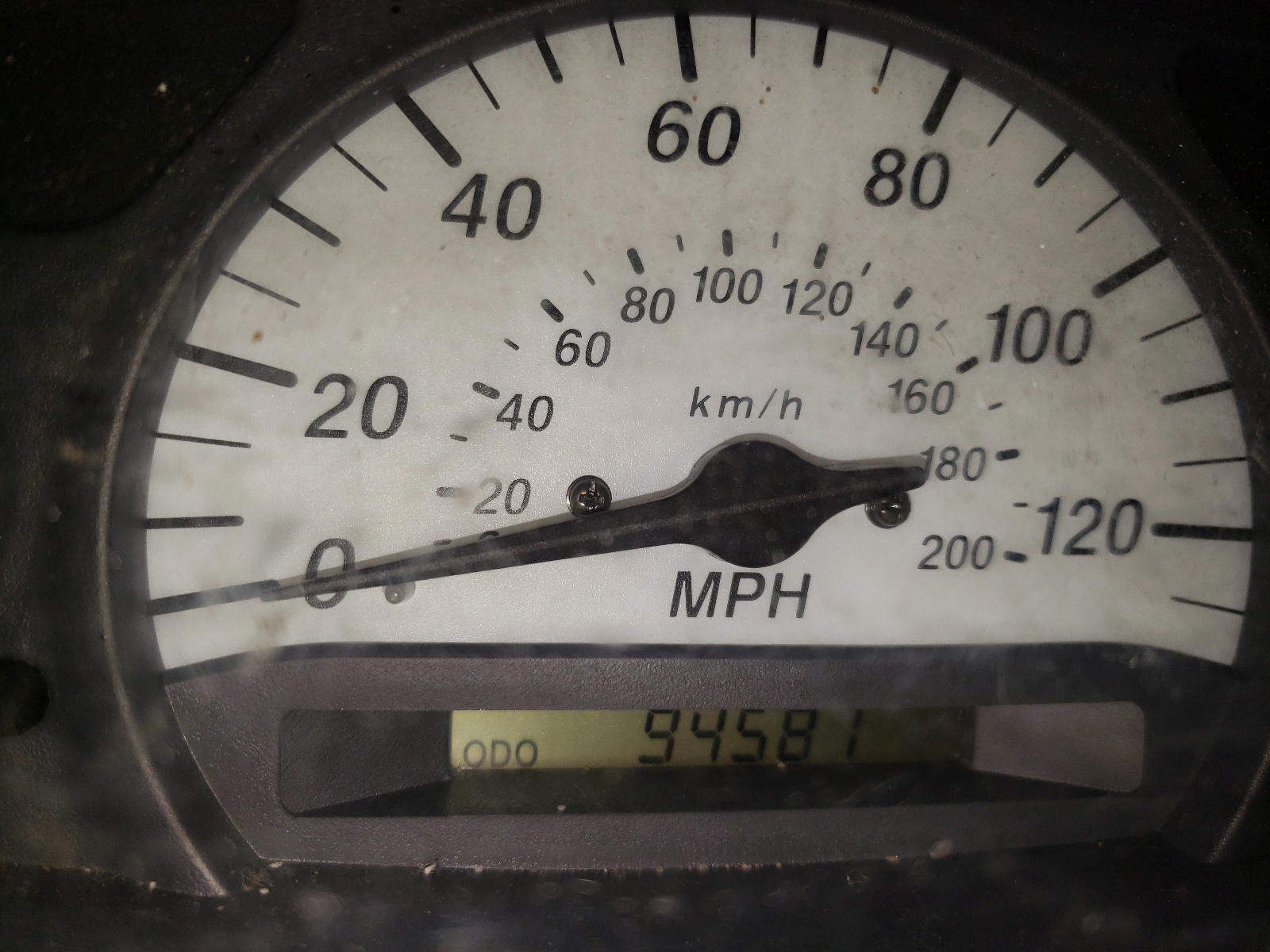 Photo 8 from auction – 2002 TOYOTA ECHO with VIN JTDBT123325027115