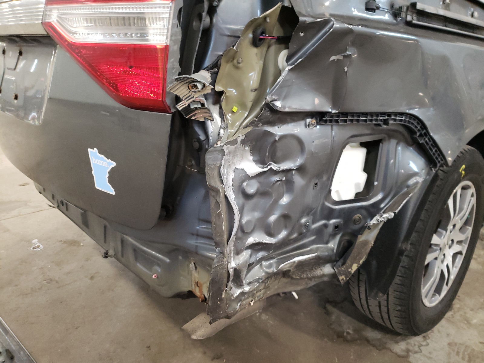 Photo 9 from auction – 2011 HONDA ODYSSEY EX with VIN 5FNRL5H43BB044078