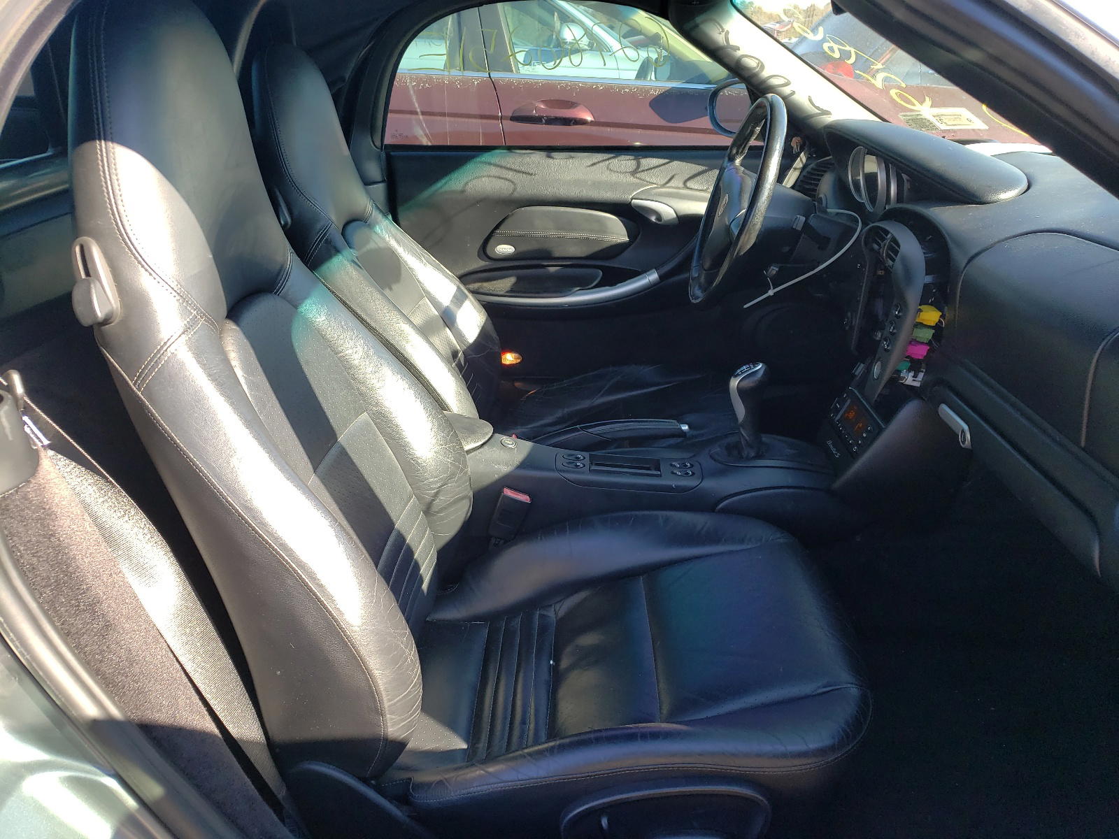 Photo 6 from auction – 2004 PORSCHE BOXSTER S with VIN WP0CB29884S660342