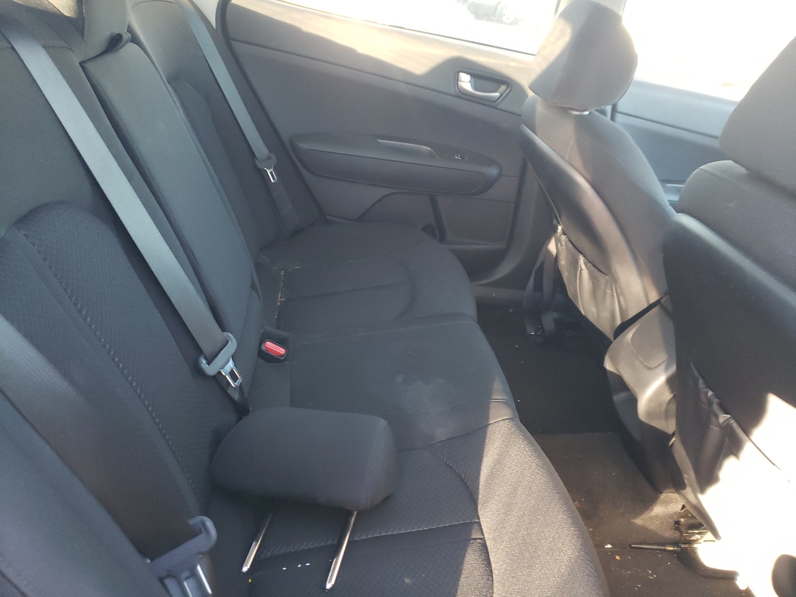 Photo 6 from auction – 2018 KIA OPTIMA LX with VIN 5XXGT4L32JG272522