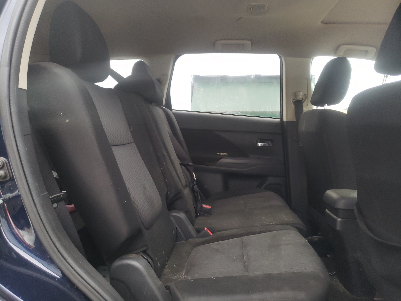 Zdjęcie 6 z aukcji – 2015 MITSUBISHI OUTLANDER z VIN JA4AZ3A3XEZ005997
