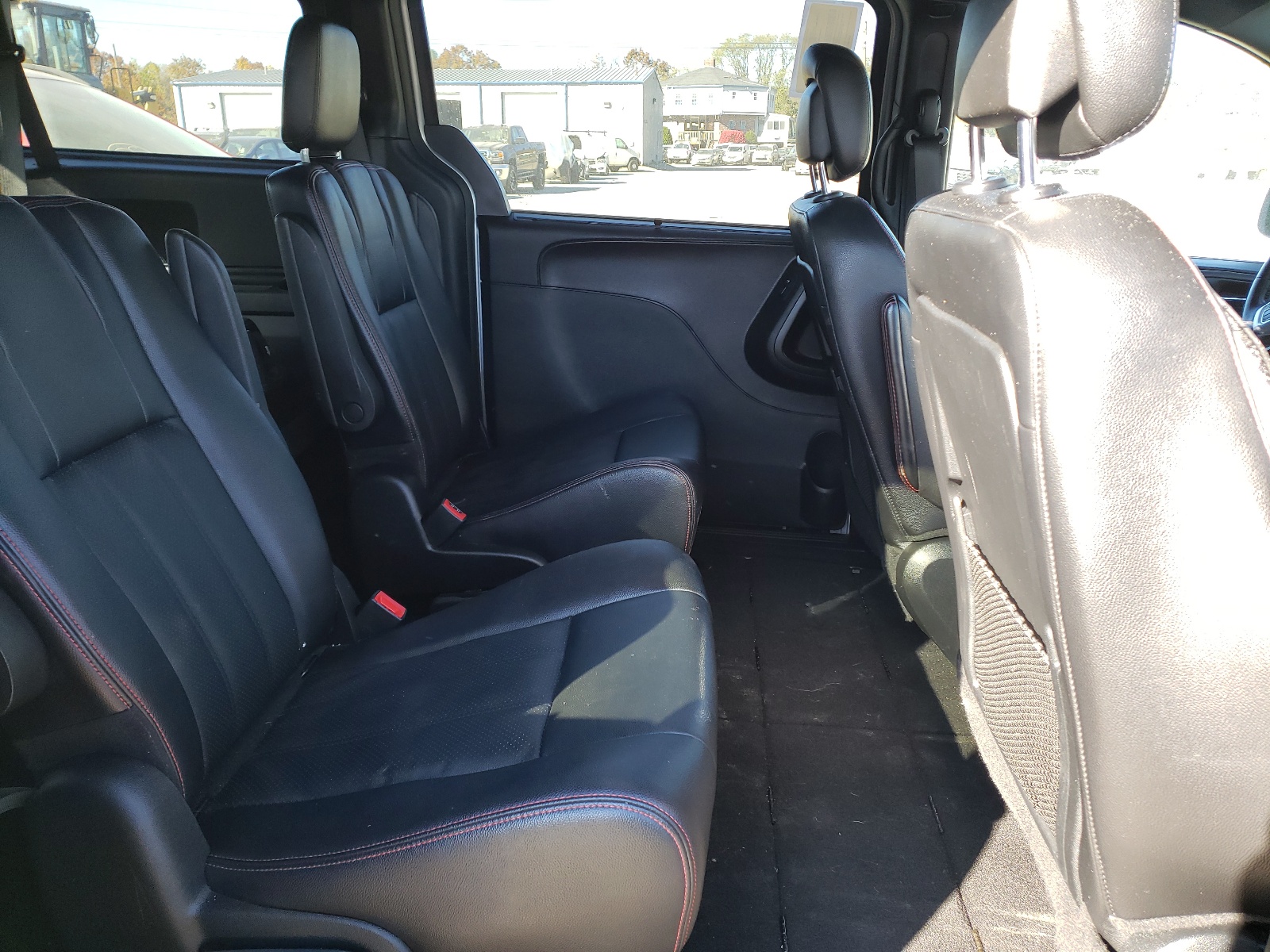 Photo 6 from auction – 2019 DODGE GRAND CARA with VIN 2C4RDGEG9KR786058
