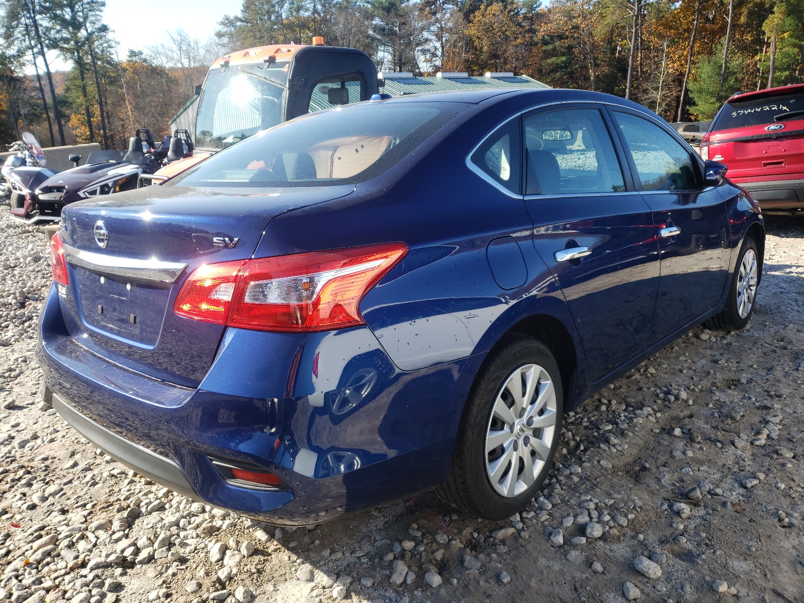 Photo 4 from auction – 2017 NISSAN SENTRA S with VIN 3N1AB7AP8HY323641