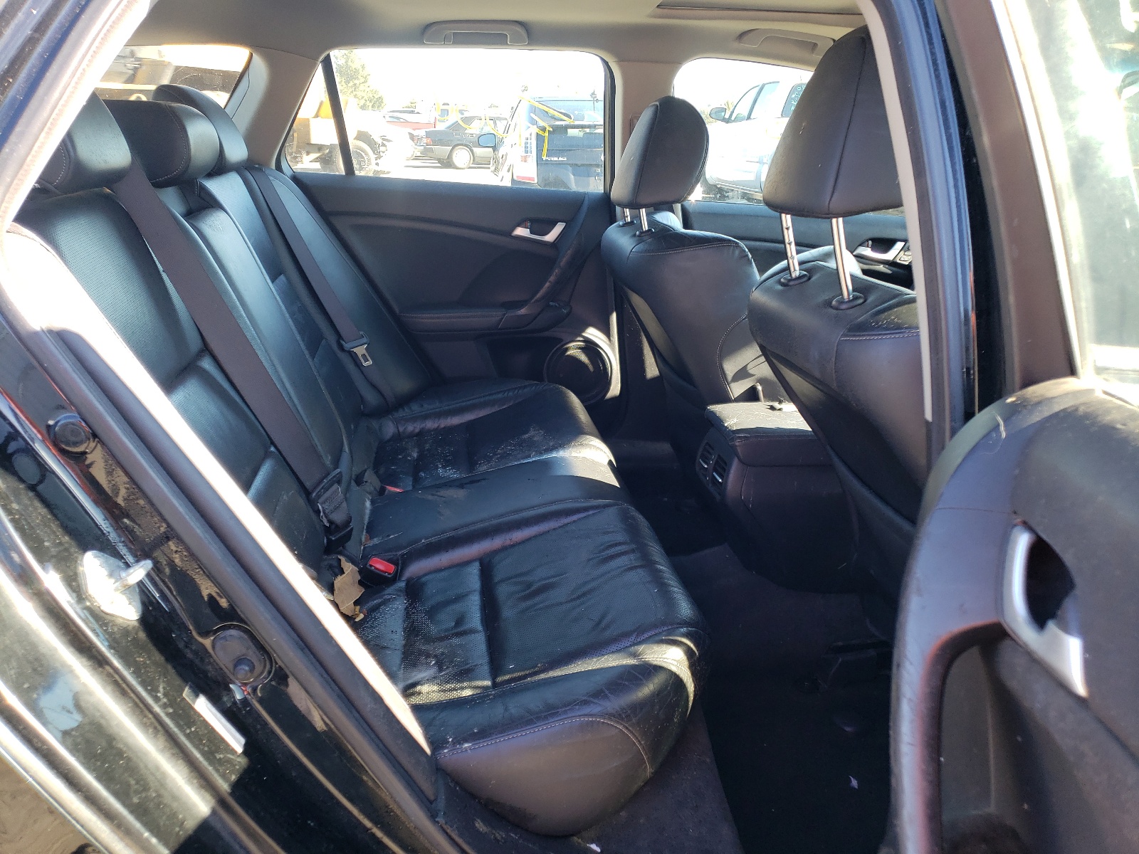 Photo 6 from auction – 2012 ACURA TSX with VIN JH4CW2H5XCC001617