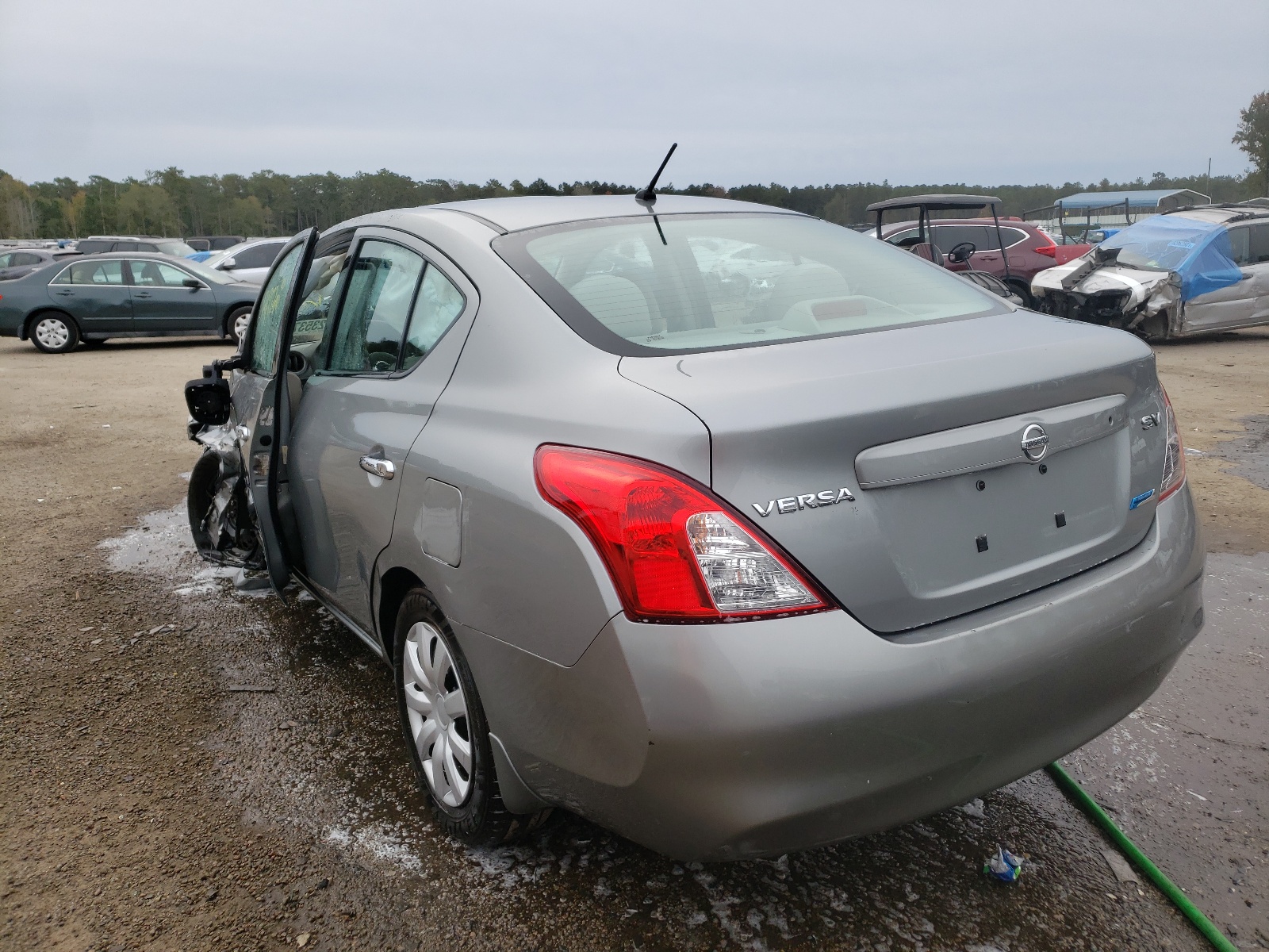 Zdjęcie 3 z aukcji – 2012 NISSAN VERSA S z VIN 3N1CN7AP4CL836374