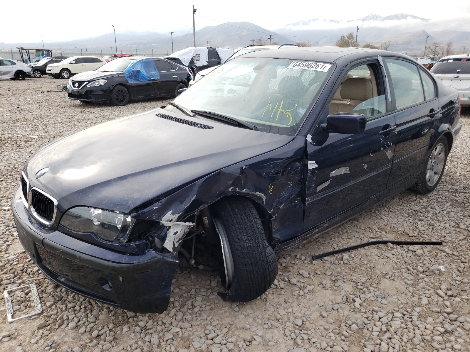 Photo 2 from auction – 2005 BMW 325 XI with VIN WBAEU33415PR19379