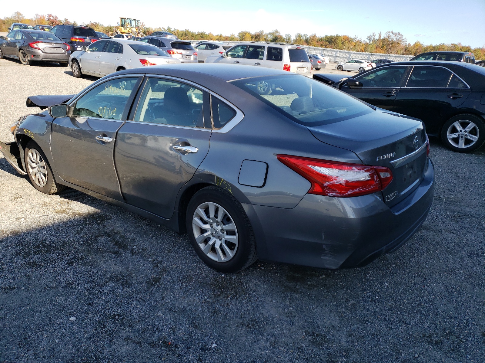 Photo 3 from auction – 2017 NISSAN ALTIMA 2.5 with VIN 1N4AL3AP3HN365883