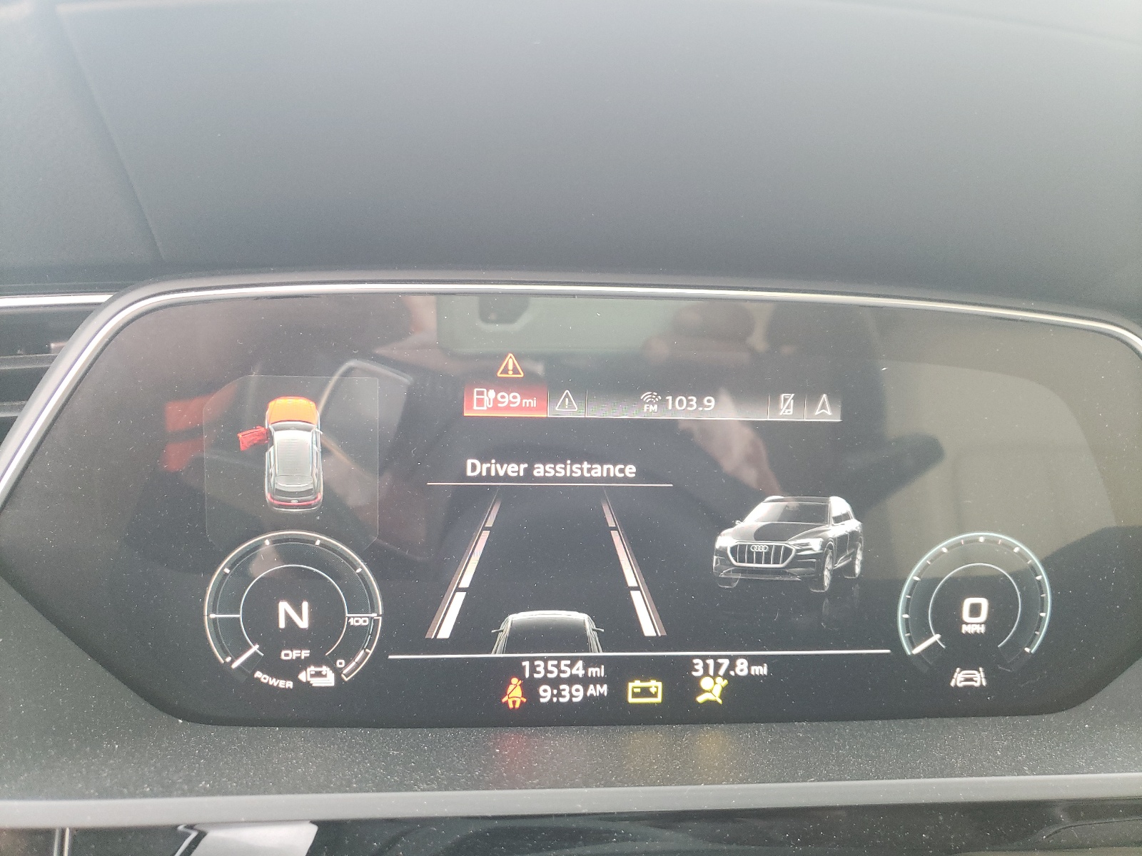 Фото 8 с аукциона – 2019 AUDI E-TRON PRE с VIN WA1LAAGE4KB009514
