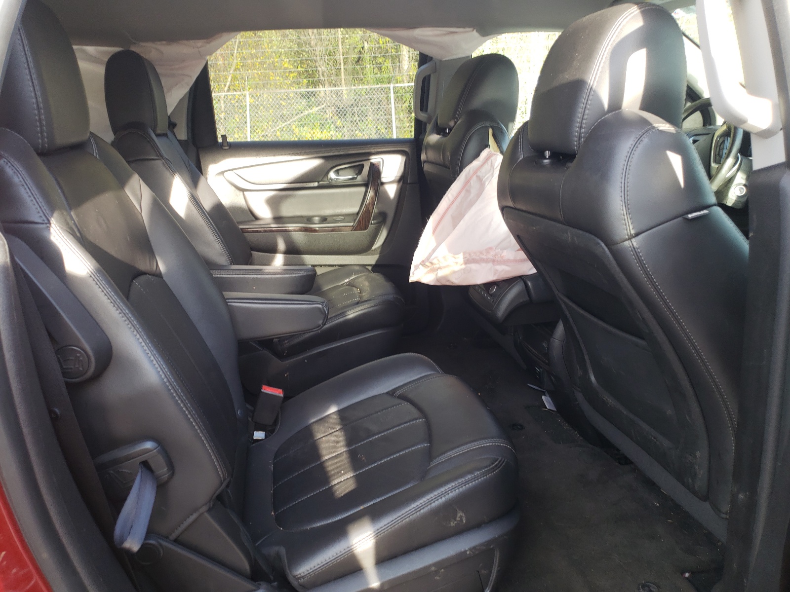 Photo 6 from auction – 2016 CHEVROLET TRAVERSE L with VIN 1GNKVJKD9GJ214254