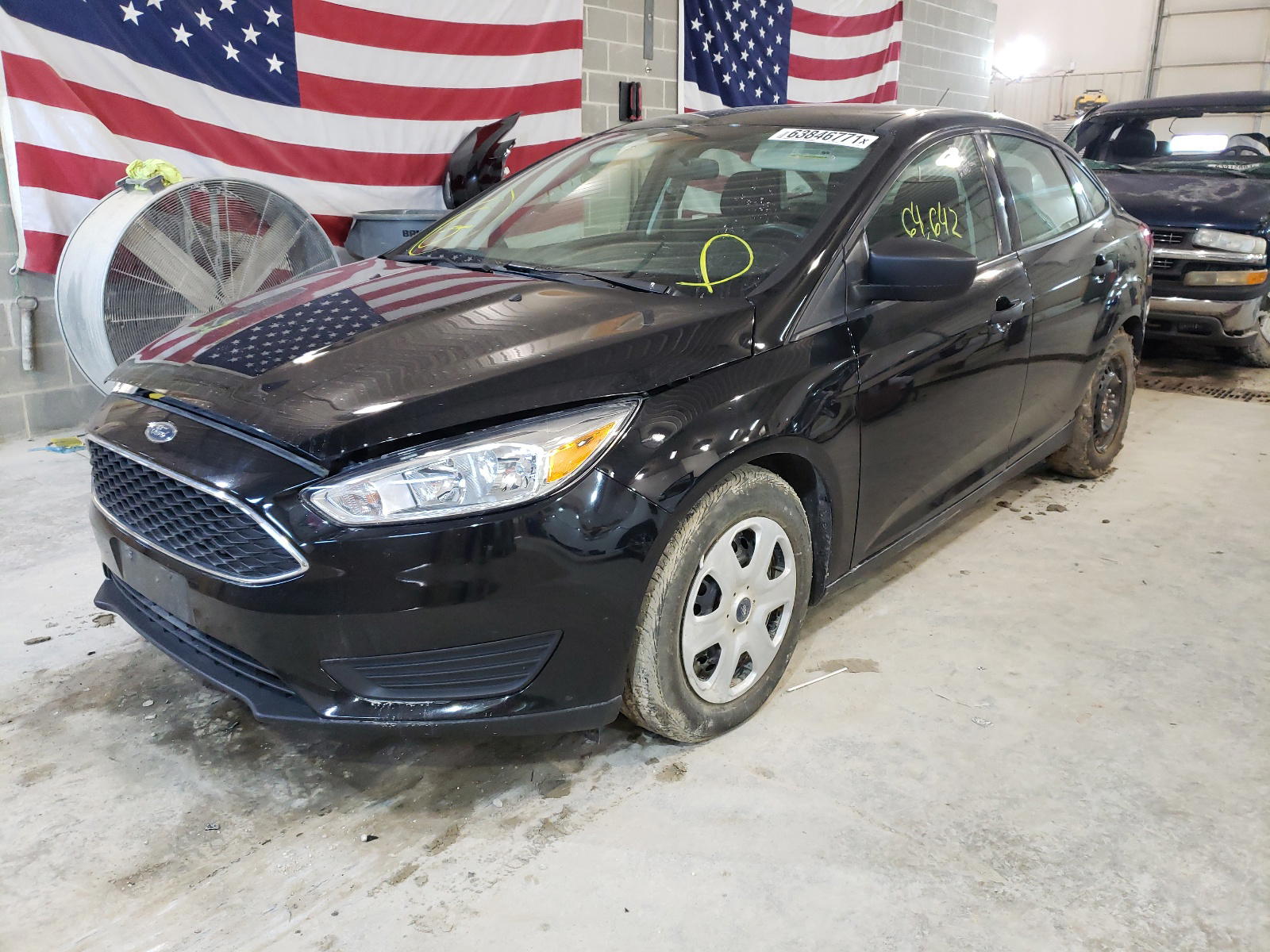 Photo 2 from auction – 2018 FORD FOCUS S with VIN 1FADP3E23JL249357