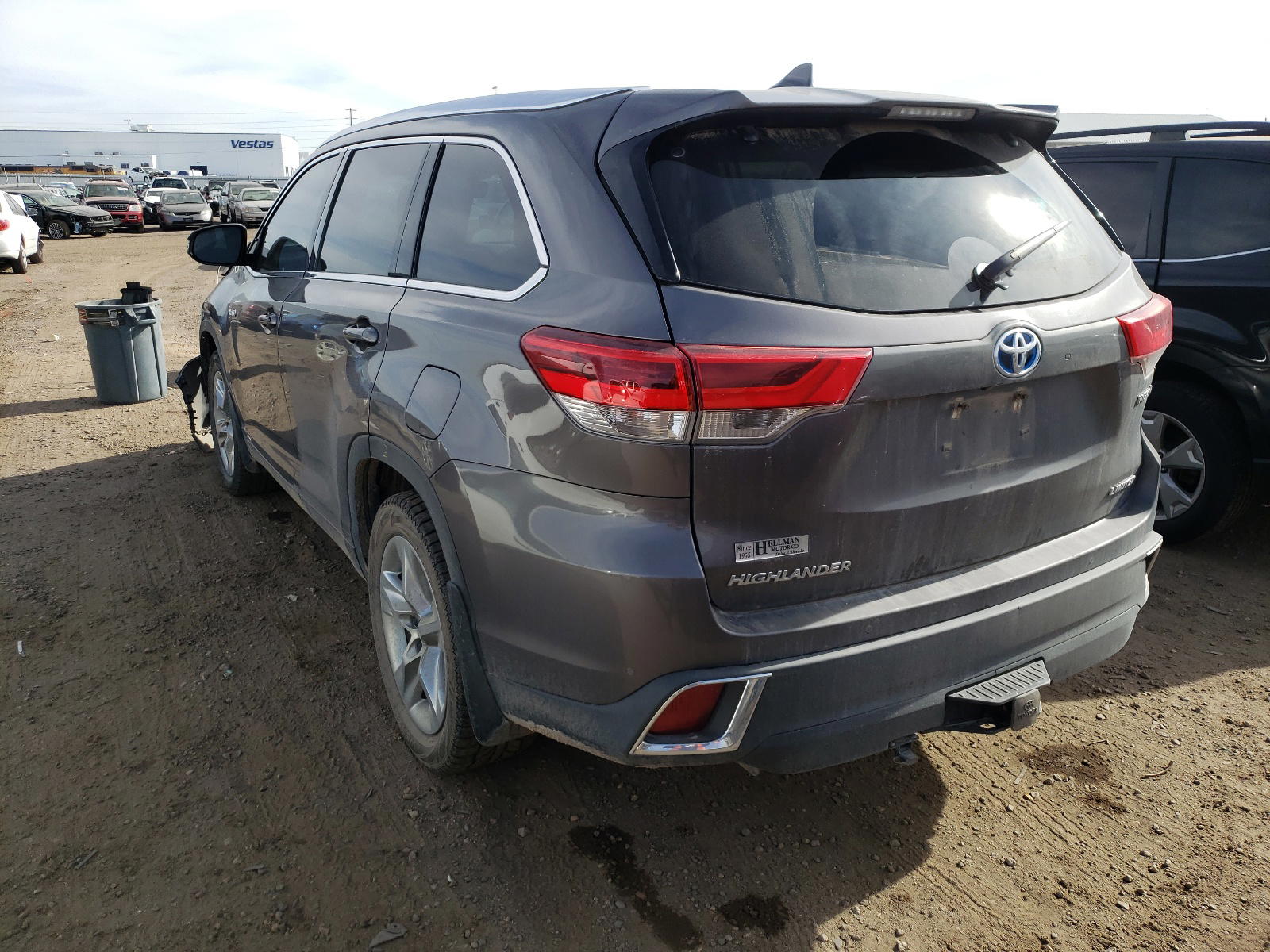 Photo 3 from auction – 2017 TOYOTA HIGHLANDER with VIN 5TDDGRFH8HS024408