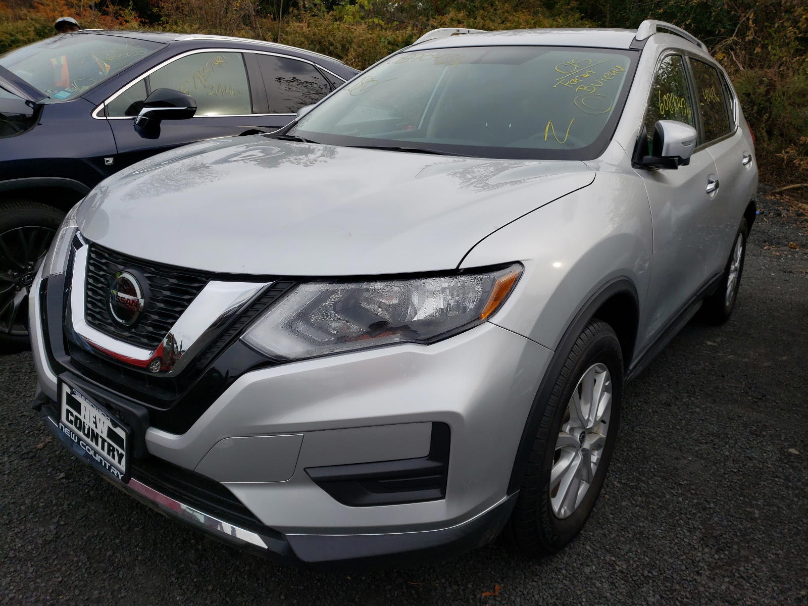 NISSAN ROGUE S 2018 with VIN KNMAT2MV4JP584764 - Photo from auction