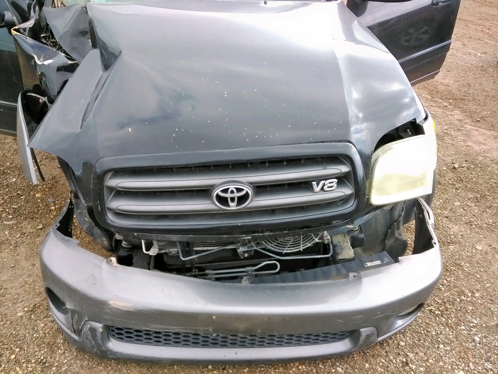 Photo 7 from auction – 2004 TOYOTA SEQUOIA SR with VIN 5TDZT34A14S229292