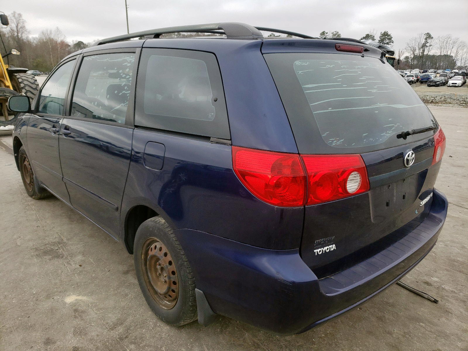 Photo 3 from auction – 2006 TOYOTA VAN with VIN 5TDZA23C96S499117