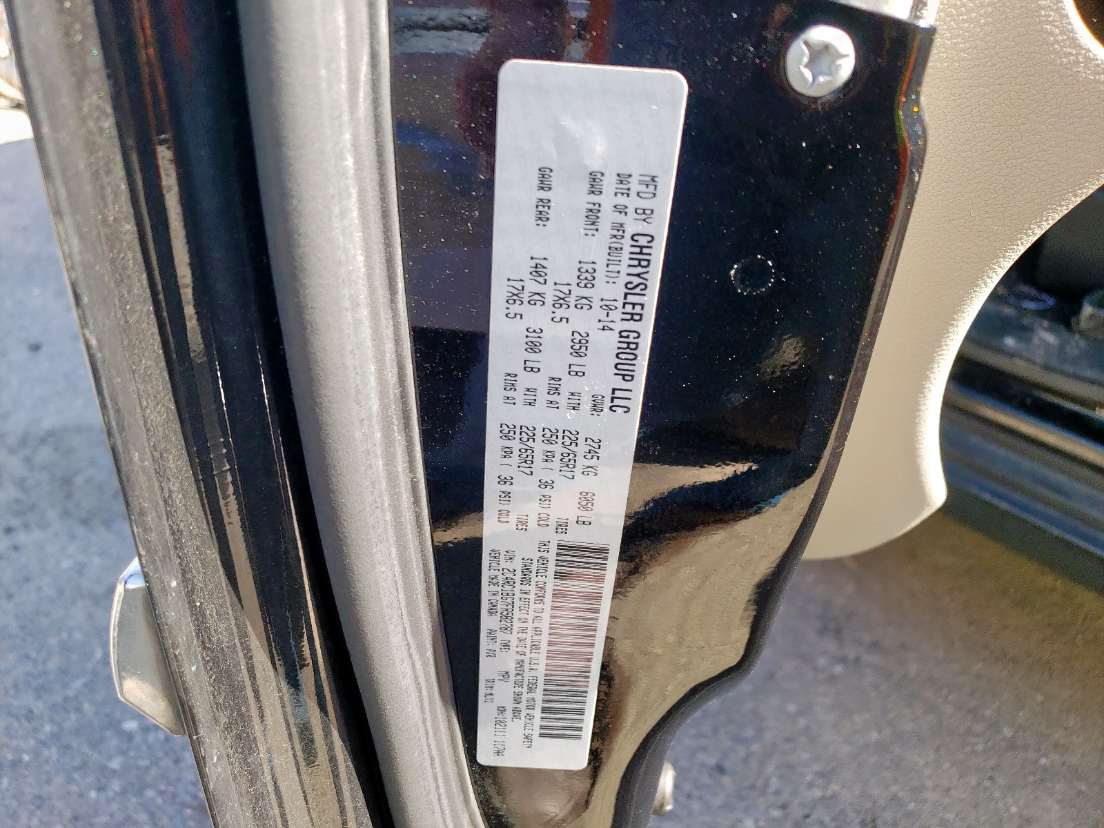 Photo 10 from auction – 2015 CHRYSLER TOWN & COU with VIN 2C4RC1BG7FR582787