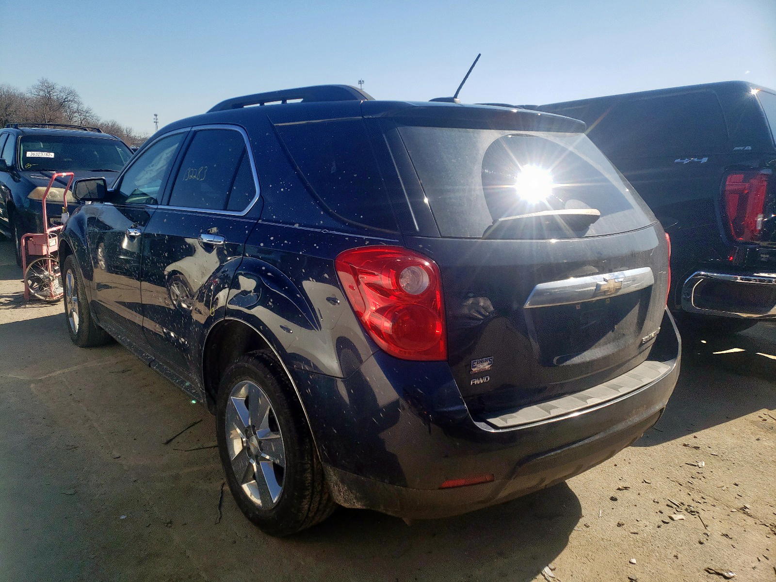 Photo 3 from auction – 2015 CHEVROLET EQUINOX LT with VIN 2GNFLFEK8F6205961