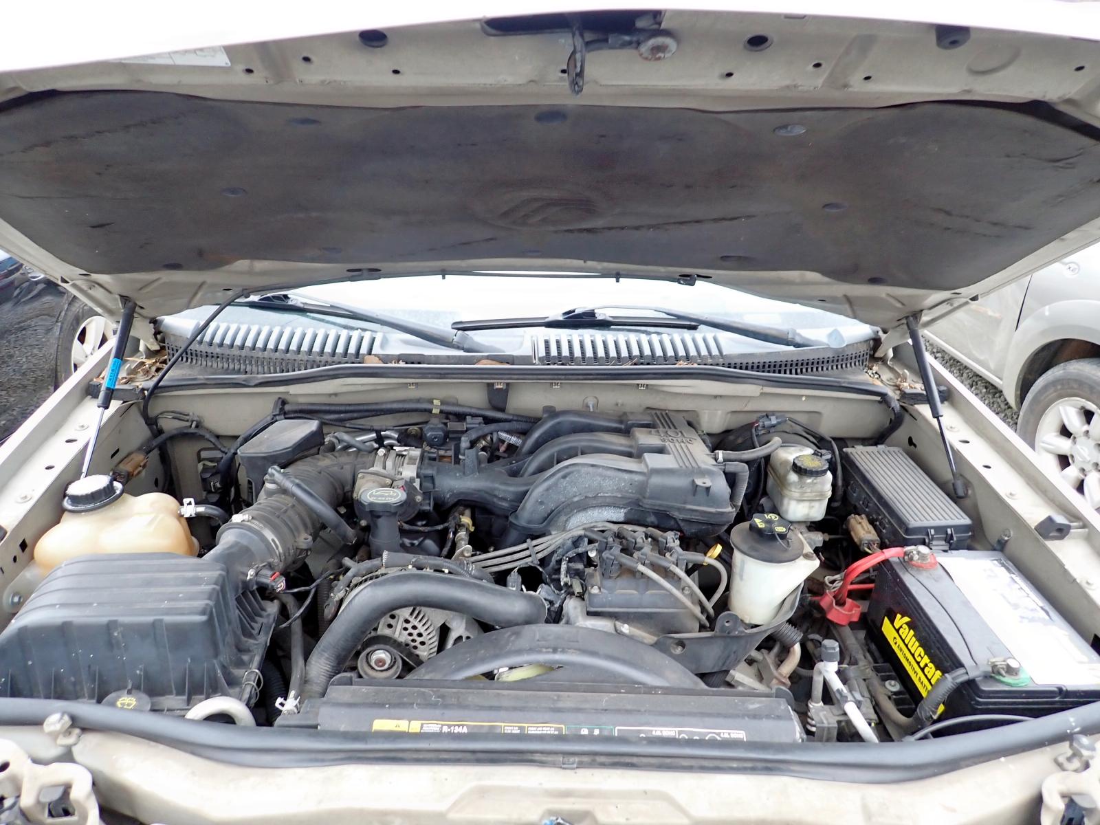 Photo 7 from auction – 2005 MERCURY MOUNTAINEE with VIN 4M2ZU66K65UJ05255