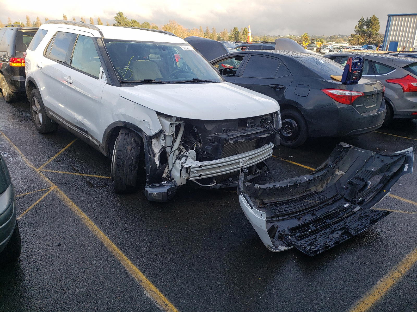 FORD EXPLORER X 2019 with VIN 1FM5K7D83KGB09664 - Photo from auction
