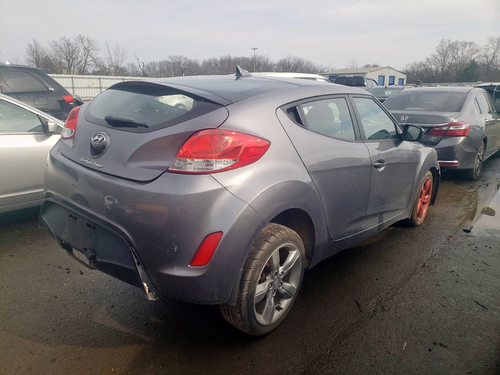 Photo 4 from auction – 2013 HYUNDAI VELOSTER with VIN KMHTC6AD1DU121980