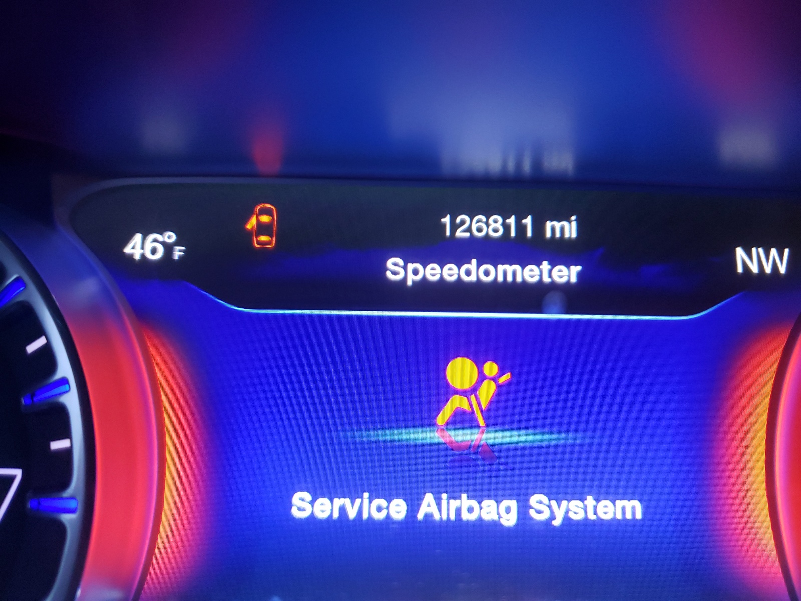 Фото 8 с аукциона – 2015 CHRYSLER 200 C с VIN 1C3CCCEG0FN551119