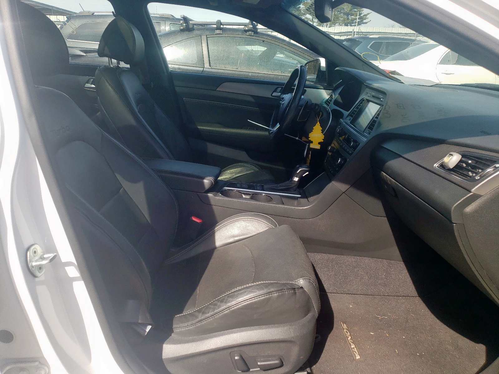 Photo 5 from auction – 2015 HYUNDAI SONATA with VIN 5NPE34ABXFH257859