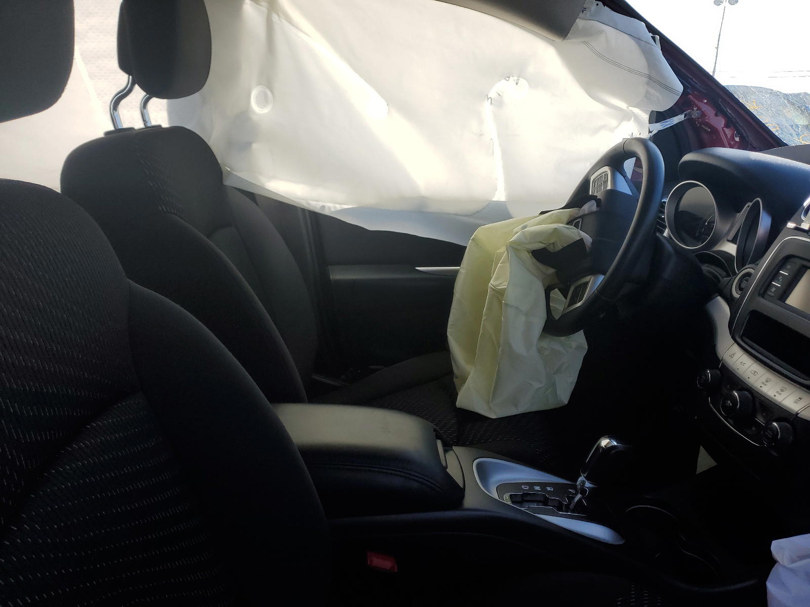 Photo 5 from auction – 2018 DODGE JOURNEY SE with VIN 3C4PDCAB4JT157247