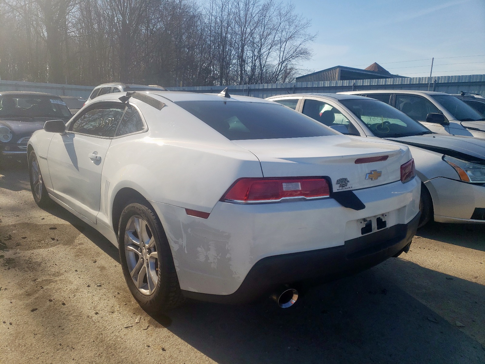 Photo 3 from auction – 2015 CHEVROLET CAMARO LS with VIN 2G1FB1E30F9120241