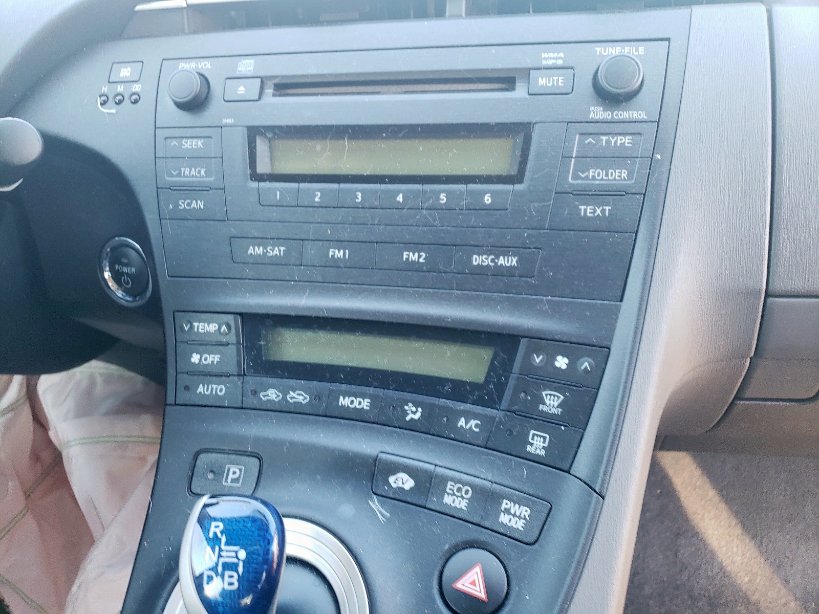 Photo 9 from auction – 2010 TOYOTA PRIUS with VIN JTDKN3DU0A1282080